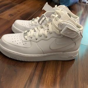 Air Force 1 mids
